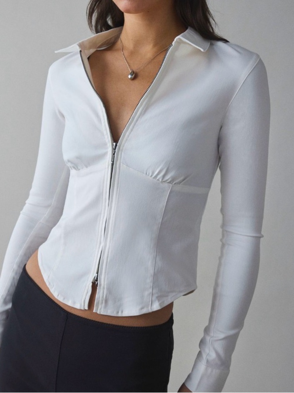 Silence & Noise Hailey Zip-Up Slim shirt size XL Urban Outfitters